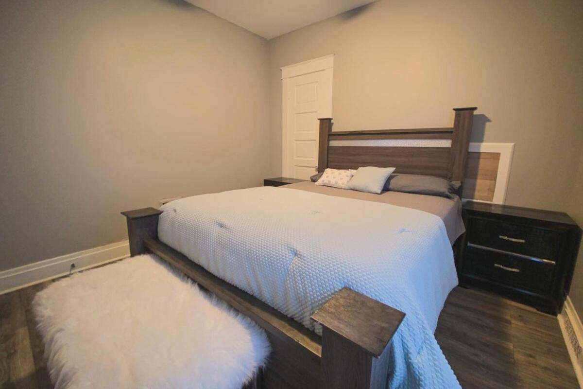 Large 6Br, 2 Bath In Niagara Falls Kültér fotó